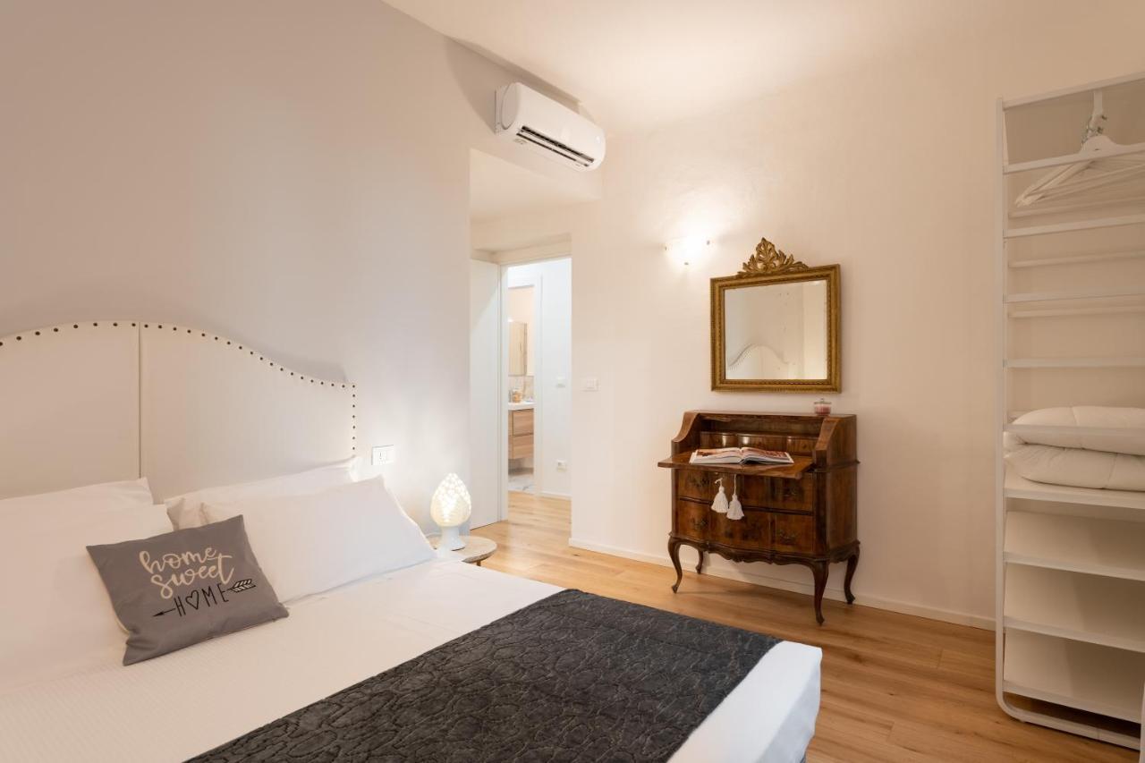 Accademia - Flo Apartments フィレンツェ エクステリア 写真